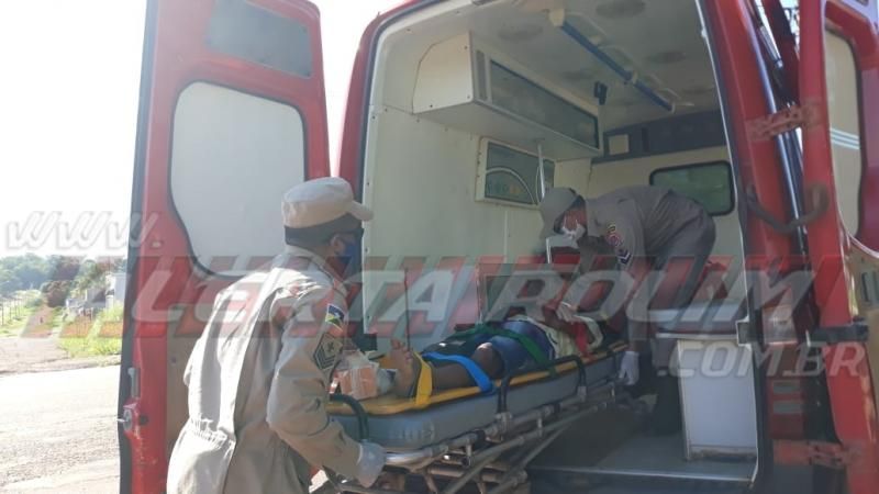 Motociclista sofre fratura exposta em um dos pés após colisão no Bairro Planalto, em Rolim de Moura Motociclista sofre fratura exposta em um dos pés após colisão no Bairro Planalto, em Rolim de Moura