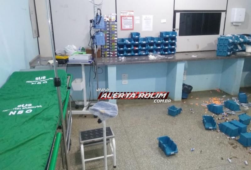 Mulher descontrolada danifica Hospital em Nova Brasilândia e Médico sofre ameaças e desacato, além de ser quase agredido, enquanto trabalhava Mulher descontrolada danifica Hospital em Nova Brasilândia e Médico sofre ameaças e desacato, além de ser quase agredido, enquanto trabalhava