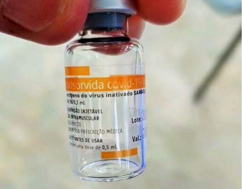 Servidores do Sentinela são os primeiros profissionais da saúde de Rolim de Moura a serem vacinados Servidores do Sentinela são os primeiros profissionais da saúde de Rolim de Moura a serem vacinados