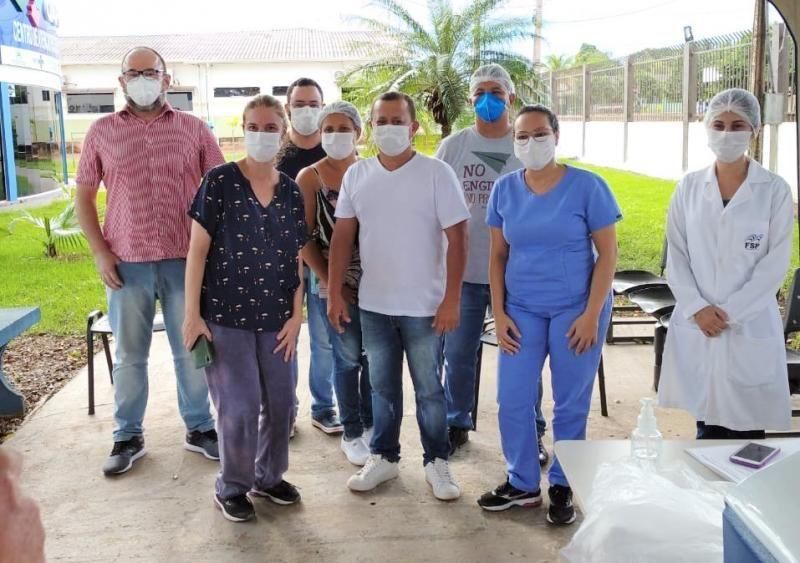 Servidores do Sentinela são os primeiros profissionais da saúde de Rolim de Moura a serem vacinados Servidores do Sentinela são os primeiros profissionais da saúde de Rolim de Moura a serem vacinados