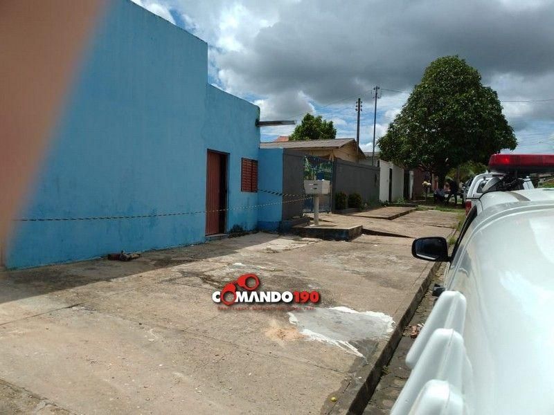 ATUALIZADA – Adolescente de apenas 14 anos de idade mata o próprio pai com marteladas, em Ji-Paraná ATUALIZADA – Adolescente de apenas 14 anos de idade mata o próprio pai com marteladas, em Ji-Paraná