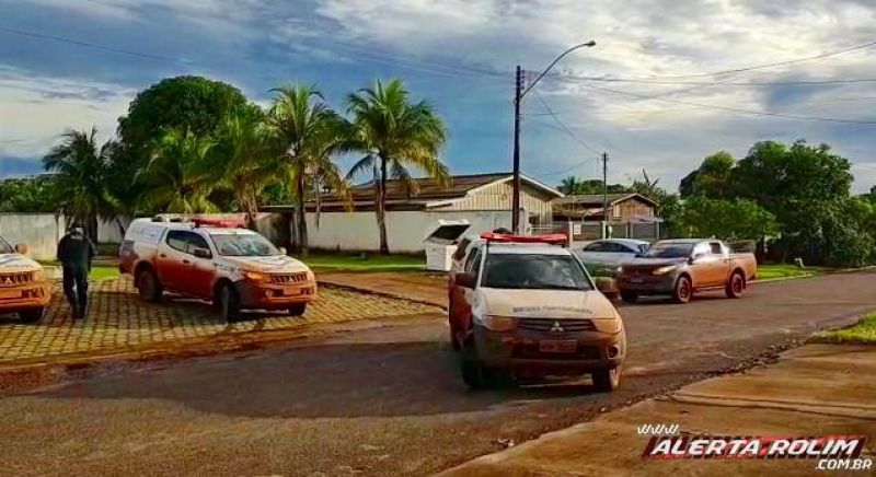 URGENTE - Foragidos da prisão em Alvorada e suspeitos de terem matado sitiante durante roubo são presos em operação conjunta da PM, PC e Polícia Penal URGENTE - Foragidos da prisão em Alvorada e suspeitos de terem matado sitiante durante roubo são presos em operação conjunta da PM, PC e Polícia Penal