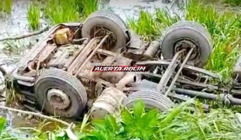 URGENTE – Motorista do Posto Paschoali de Rolim de Moura morre após caminhão tanque capotar na BR-364 nesta tarde de quarta-feira