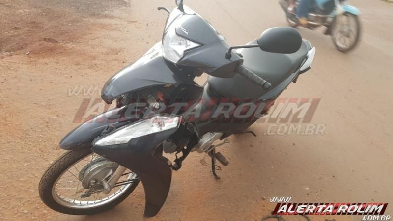Acidente de trânsito é registrado no Bairro São Cristovão em Rolim de Moura Acidente de trânsito é registrado no Bairro São Cristovão em Rolim de Moura