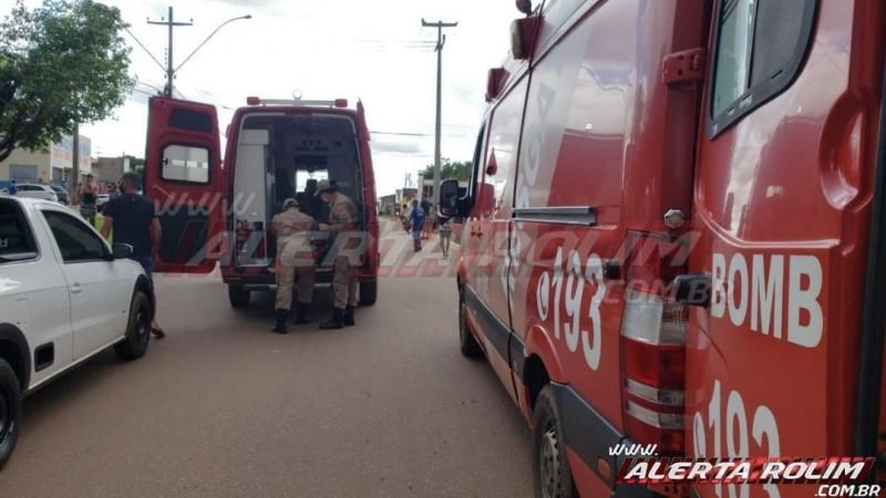 URGENTE - Caminhonete capota após colisão com automóvel e duas pessoas foram socorridas ao hospital em Rolim de Moura URGENTE - Caminhonete capota após colisão com automóvel e duas pessoas foram socorridas ao hospital em Rolim de Moura