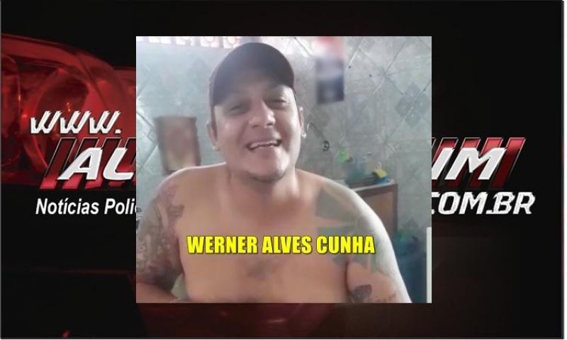 Dupla é presa pela Polícia Militar após roubo a mão armada; veículo roubado foi recuperado e moto utilizada no crime foi apreendida Dupla é presa pela Polícia Militar após roubo a mão armada; veículo roubado foi recuperado e moto utilizada no crime foi apreendida