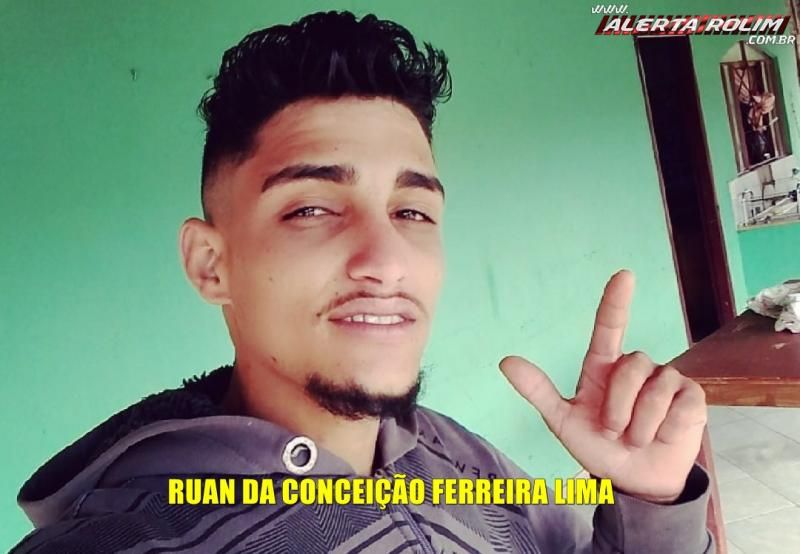 Dupla é presa pela Polícia Militar após roubo a mão armada; veículo roubado foi recuperado e moto utilizada no crime foi apreendida Dupla é presa pela Polícia Militar após roubo a mão armada; veículo roubado foi recuperado e moto utilizada no crime foi apreendida