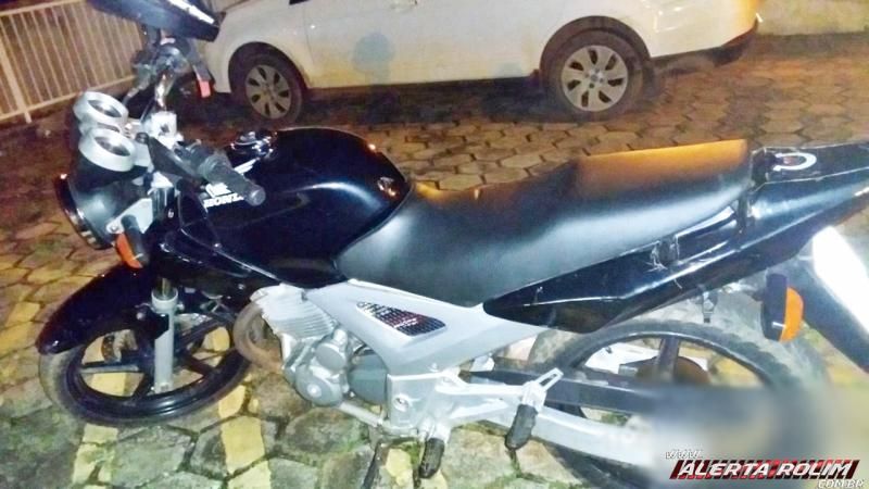 Estelionatário, acusado de aplicar golpes em várias cidades e estados do Brasil é preso pela PM em Nova Estrela/RO Estelionatário, acusado de aplicar golpes em várias cidades e estados do Brasil é preso pela PM em Nova Estrela/RO