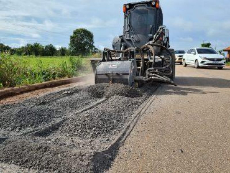 Governo inicia manutenção na RO-383, que liga Rolim de Moura a Santa Luzia d’Oeste Governo inicia manutenção na RO-383, que liga Rolim de Moura a Santa Luzia d’Oeste