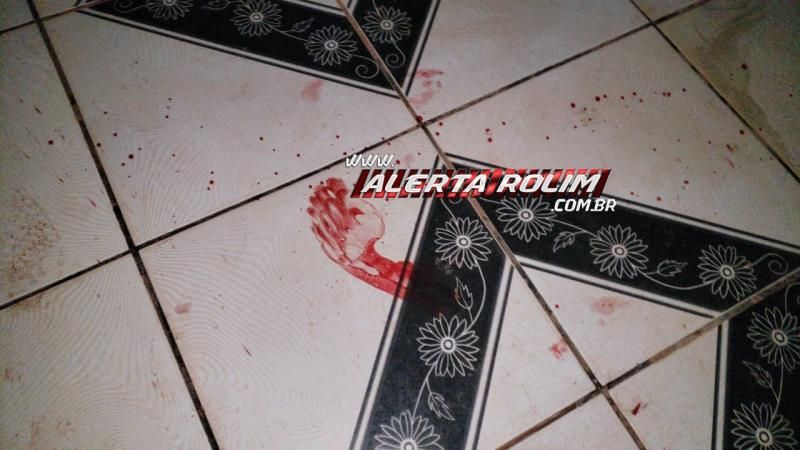 URGENTE - Homem é morto a facadas no Bairro Beira Rio em Rolim de Moura URGENTE - Homem é morto a facadas no Bairro Beira Rio em Rolim de Moura