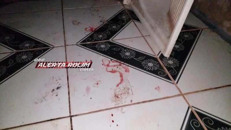 URGENTE - Homem é morto a facadas no Bairro Beira Rio em Rolim de Moura URGENTE - Homem é morto a facadas no Bairro Beira Rio em Rolim de Moura