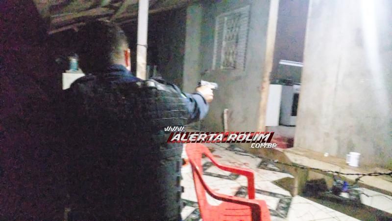 URGENTE - Homem é morto a facadas no Bairro Beira Rio em Rolim de Moura URGENTE - Homem é morto a facadas no Bairro Beira Rio em Rolim de Moura