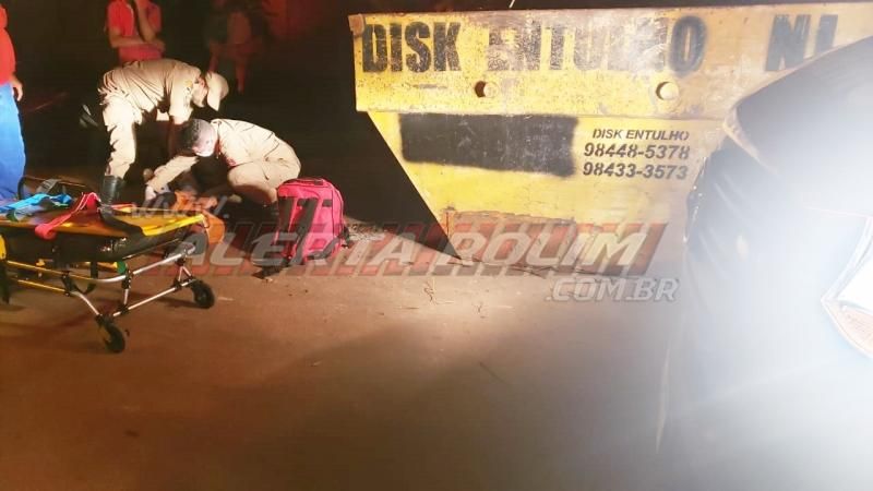 Motociclista fica ferido após se chocar contra caçamba de entulho em Rolim de Moura Motociclista fica ferido após se chocar contra caçamba de entulho em Rolim de Moura