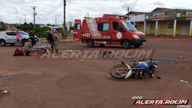 Grave acidente de trânsito foi registrado durante a tarde de domingo no Bairro São Cristóvão em Rolim de Moura Grave acidente de trânsito foi registrado durante a tarde de domingo no Bairro São Cristóvão em Rolim de Moura