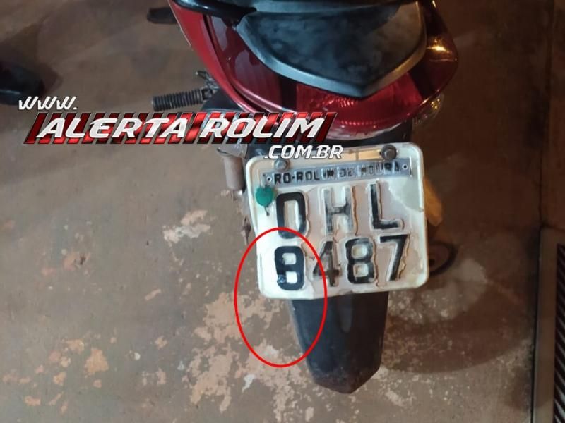 Polícia Militar localiza em “boca de fumo” Biz que foi roubada na última quinta-feira em Rolim de Moura Polícia Militar localiza em “boca de fumo” Biz que foi roubada na última quinta-feira em Rolim de Moura