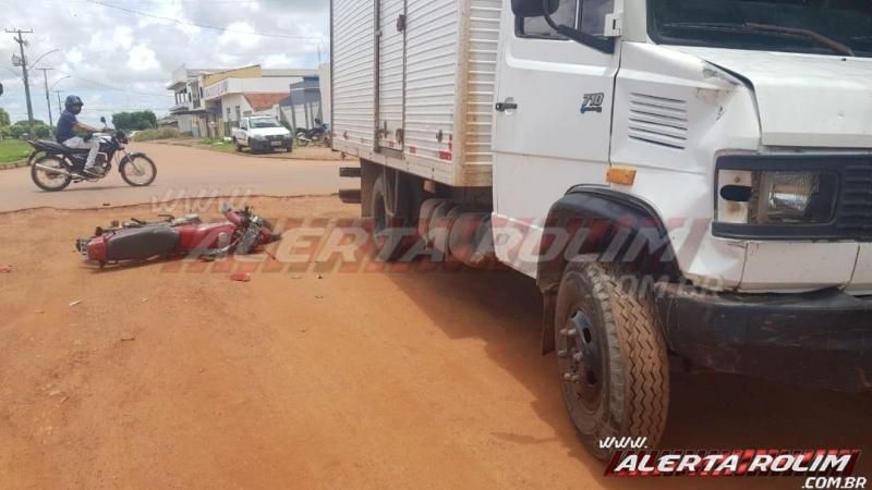 Mês de fevereiro inicia com acidente de trânsito sendo registrado no bairro Beira Rio Mês de fevereiro inicia com acidente de trânsito sendo registrado no bairro Beira Rio