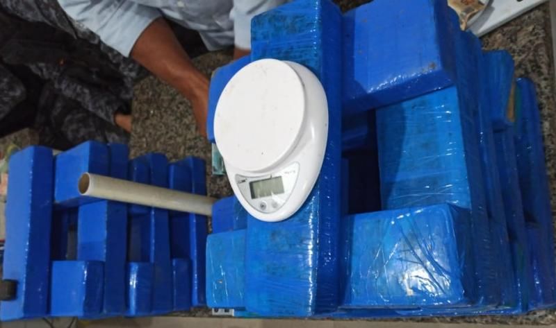 Ação conjunta da Polícia Militar e Polícia Civil resultou na apreensão de 32 kg de drogas em Cacoal Ação conjunta da Polícia Militar e Polícia Civil resultou na apreensão de 32 kg de drogas em Cacoal