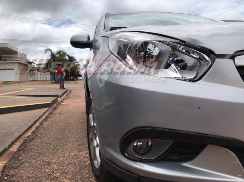 Acidente de trânsito foi registrado nesta manhã de segunda-feira em Rolim de Moura Acidente de trânsito foi registrado nesta manhã de segunda-feira em Rolim de Moura