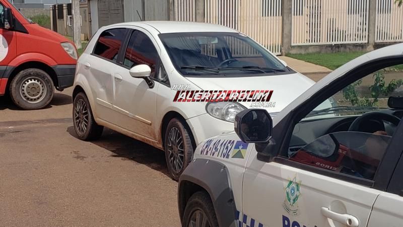 Colisão entre carro e moto é registrada no Jequitibá em Rolim de Moura Colisão entre carro e moto é registrada no Jequitibá em Rolim de Moura