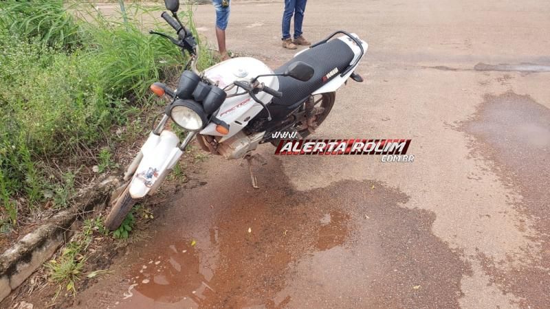 Colisão entre carro e moto é registrada no Jequitibá em Rolim de Moura Colisão entre carro e moto é registrada no Jequitibá em Rolim de Moura