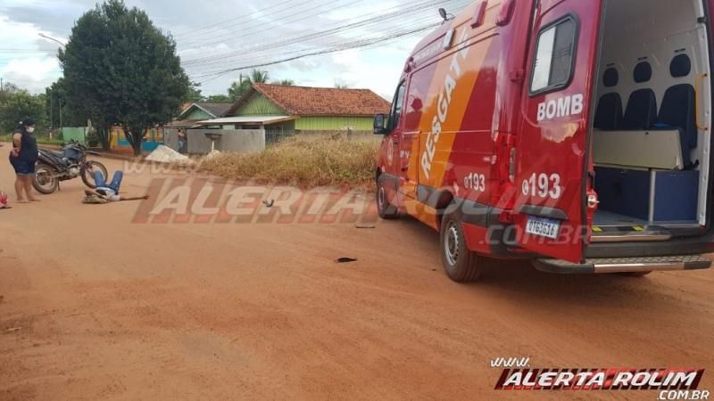 Condutor perde dois dedos do pé após colisão entre duas motos no Bairro Jardim Tropical em Rolim de Moura Condutor perde dois dedos do pé após colisão entre duas motos no Bairro Jardim Tropical em Rolim de Moura