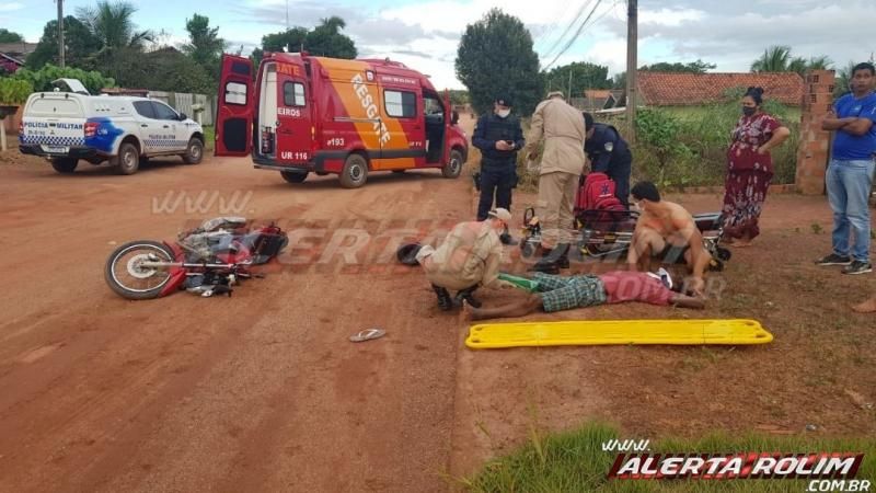 Condutor perde dois dedos do pé após colisão entre duas motos no Bairro Jardim Tropical em Rolim de Moura Condutor perde dois dedos do pé após colisão entre duas motos no Bairro Jardim Tropical em Rolim de Moura