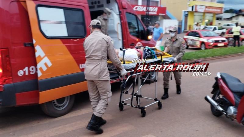 Atualizada - Motociclista menor de idade fratura perna após colidir na traseira de outra moto no Centro de Rolim de Moura Atualizada - Motociclista menor de idade fratura perna após colidir na traseira de outra moto no Centro de Rolim de Moura
