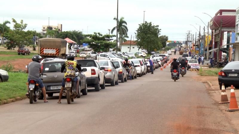 Testagem rápida em drive thru identificou 81 casos positivos em Rolim de Moura Testagem rápida em drive thru identificou 81 casos positivos em Rolim de Moura