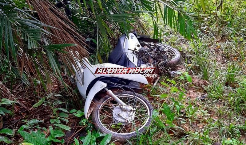 Veículo roubado há alguns dias é recuperado pela Polícia Militar em Rolim de Moura Veículo roubado há alguns dias é recuperado pela Polícia Militar em Rolim de Moura