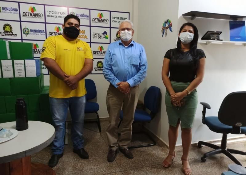 Vice-governador José Jodan e Secretária Regional Eliene Siqueira visitam o Colégio Tiradentes da PM e a 10ª CIRETRAN em Rolim de Moura Vice-governador José Jodan e Secretária Regional Eliene Siqueira visitam o Colégio Tiradentes da PM e a 10ª CIRETRAN em Rolim de Moura