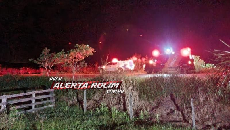 Equipes da PM e BM localizam motorista, que após capotar carro na RO-010, saiu em busca de ajuda e se perdeu próximo a Novo Horizonte do Oeste Equipes da PM e BM localizam motorista, que após capotar carro na RO-010, saiu em busca de ajuda e se perdeu próximo a Novo Horizonte do Oeste