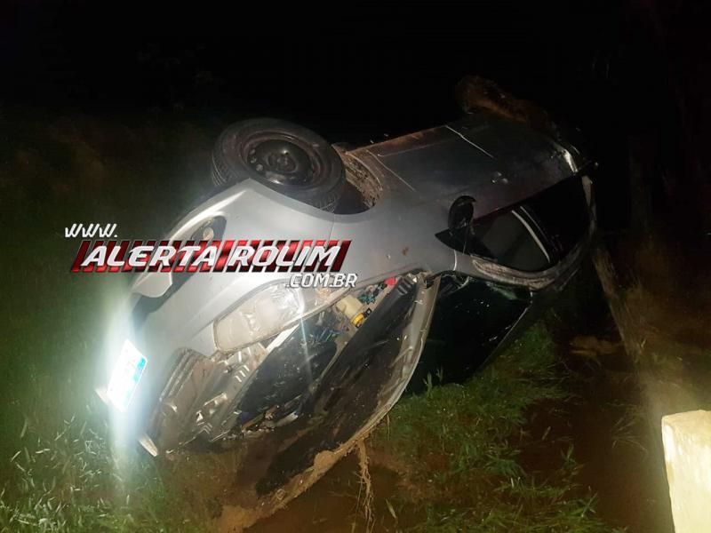 Equipes da PM e BM localizam motorista, que após capotar carro na RO-010, saiu em busca de ajuda e se perdeu próximo a Novo Horizonte do Oeste Equipes da PM e BM localizam motorista, que após capotar carro na RO-010, saiu em busca de ajuda e se perdeu próximo a Novo Horizonte do Oeste