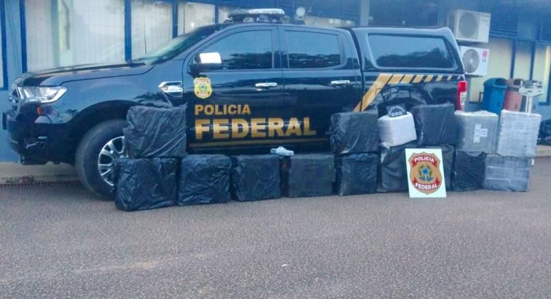 Ação conjunta entre a PF e FAB apreende 579 kg de drogas em Porto Velho Ação conjunta entre a PF e FAB apreende 579 kg de drogas em Porto Velho