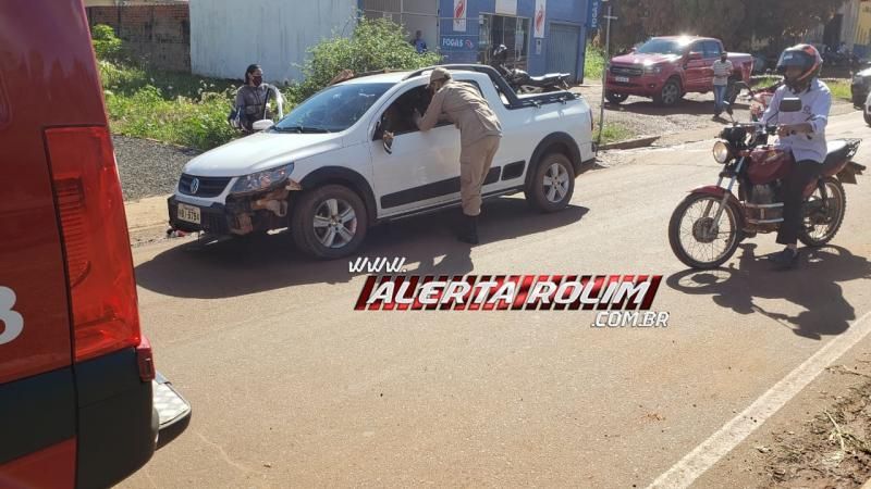 Acidente envolvendo carro e moto resulta em um ferido nesta manhã de quarta-feira em Rolim de Moura Acidente envolvendo carro e moto resulta em um ferido nesta manhã de quarta-feira em Rolim de Moura