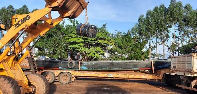 Cerca de 20 mil litros de produto utilizado para refinar substância entorpecente são apreendidos pela Polícia Militar em Pimenteiras Cerca de 20 mil litros de produto utilizado para refinar substância entorpecente são apreendidos pela Polícia Militar em Pimenteiras