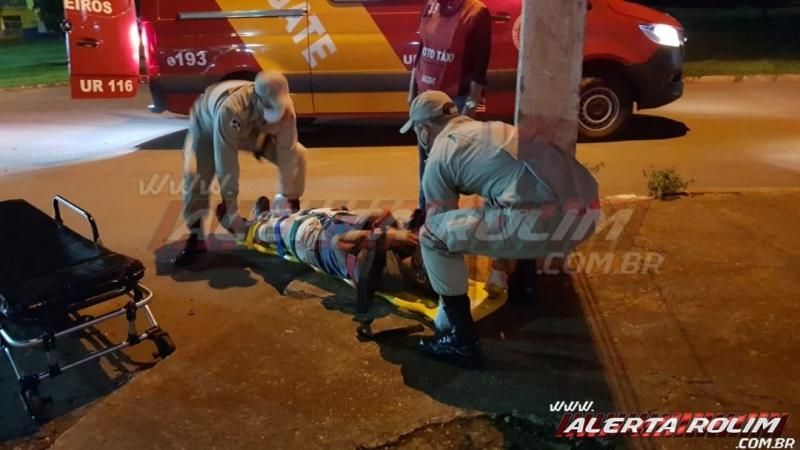 Entregador é socorrido pelos Bombeiros após se envolver em acidente de trânsito em Rolim de Moura Entregador é socorrido pelos Bombeiros após se envolver em acidente de trânsito em Rolim de Moura