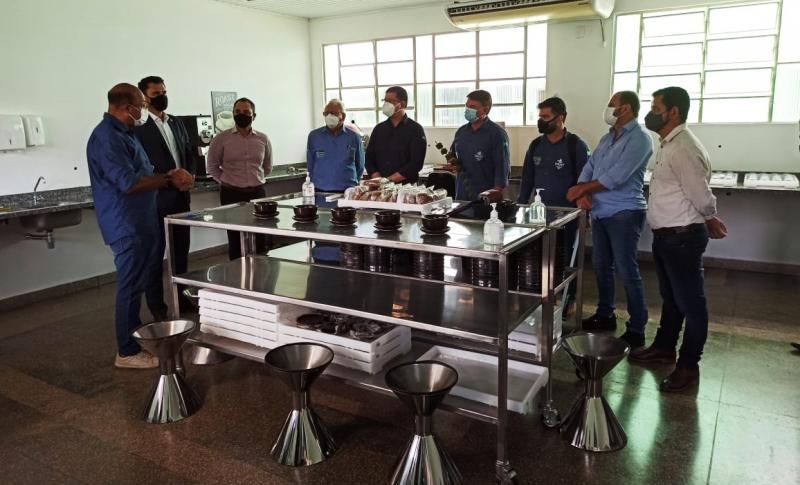 Governo do Estado de Rondônia incentiva a agricultura cafeeira Governo do Estado de Rondônia incentiva a agricultura cafeeira