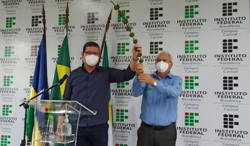 Governo do Estado de Rondônia incentiva a agricultura cafeeira Governo do Estado de Rondônia incentiva a agricultura cafeeira