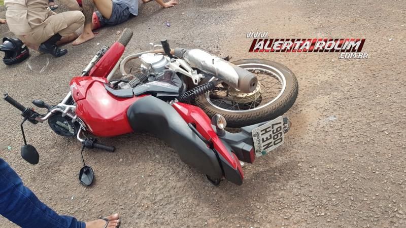 Motociclista é encaminhado à UPA após colisão com carro no Centro de Rolim de Moura Motociclista é encaminhado à UPA após colisão com carro no Centro de Rolim de Moura