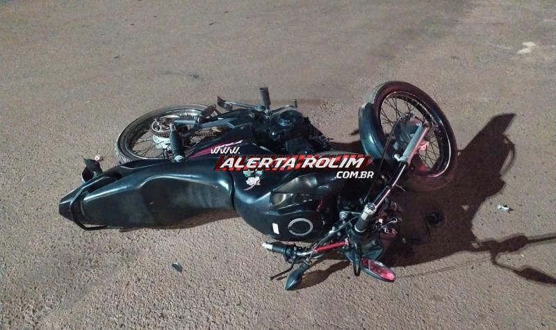Motociclista é socorrido pelos bombeiros após acidente com carro na área central de Rolim de Moura Motociclista é socorrido pelos bombeiros após acidente com carro na área central de Rolim de Moura