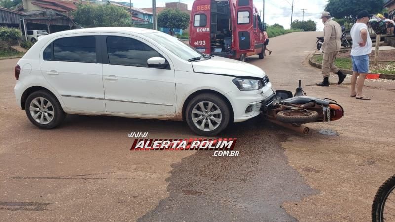 Mulher fica ferida após sua moto ser atingida por carro no Bairro Boa Esperança em Rolim de Moura Mulher fica ferida após sua moto ser atingida por carro no Bairro Boa Esperança em Rolim de Moura