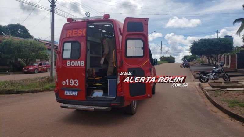 Mulher fica ferida após sua moto ser atingida por carro no Bairro Boa Esperança em Rolim de Moura Mulher fica ferida após sua moto ser atingida por carro no Bairro Boa Esperança em Rolim de Moura