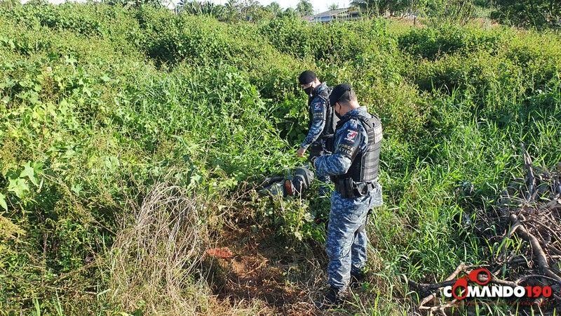 Polícia Militar apreende duas armas de fogo com apenado que usava tornozeleira eletrônica em Ji-Paraná Polícia Militar apreende duas armas de fogo com apenado que usava tornozeleira eletrônica em Ji-Paraná