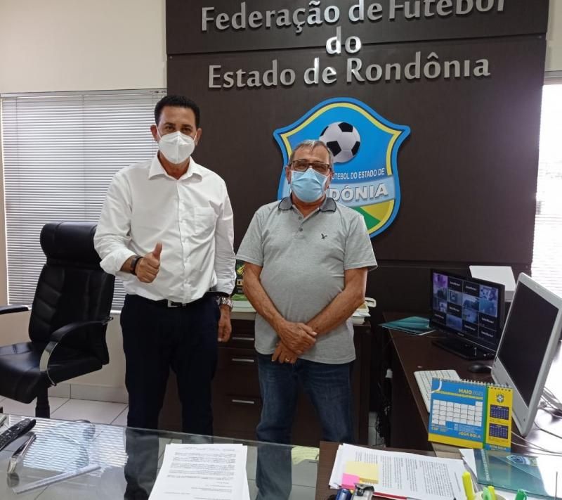 Prefeitos devem flexibilizar decreto para prática esportiva e bola deve rolar pelo campeonato rondoniense de futebol Prefeitos devem flexibilizar decreto para prática esportiva e bola deve rolar pelo campeonato rondoniense de futebol