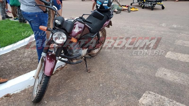 Acidente de trânsito com vítima é registrado no Centro de Rolim de Moura nesta tarde de quinta-feira Acidente de trânsito com vítima é registrado no Centro de Rolim de Moura nesta tarde de quinta-feira