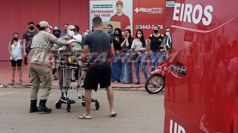 Acidente de trânsito com vítima é registrado no Centro de Rolim de Moura nesta tarde de quinta-feira Acidente de trânsito com vítima é registrado no Centro de Rolim de Moura nesta tarde de quinta-feira