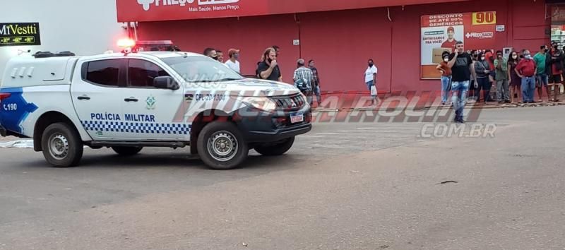 Acidente de trânsito com vítima é registrado no Centro de Rolim de Moura nesta tarde de quinta-feira Acidente de trânsito com vítima é registrado no Centro de Rolim de Moura nesta tarde de quinta-feira
