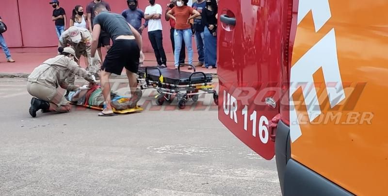 Acidente de trânsito com vítima é registrado no Centro de Rolim de Moura nesta tarde de quinta-feira Acidente de trânsito com vítima é registrado no Centro de Rolim de Moura nesta tarde de quinta-feira