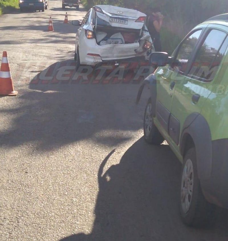 Acidente entre dois automóveis é registrado na RO-010 em Novo Horizonte Acidente entre dois automóveis é registrado na RO-010 em Novo Horizonte