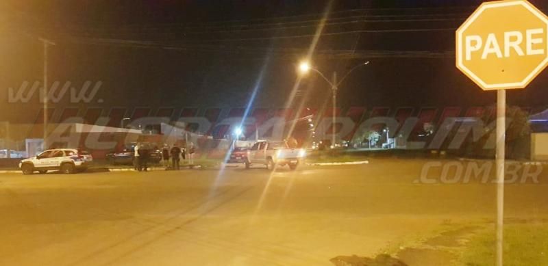 Colisão entre dois veículos é registrada pela PM nesta noite de sexta-feira em Rolim de Moura Colisão entre dois veículos é registrada pela PM nesta noite de sexta-feira em Rolim de Moura